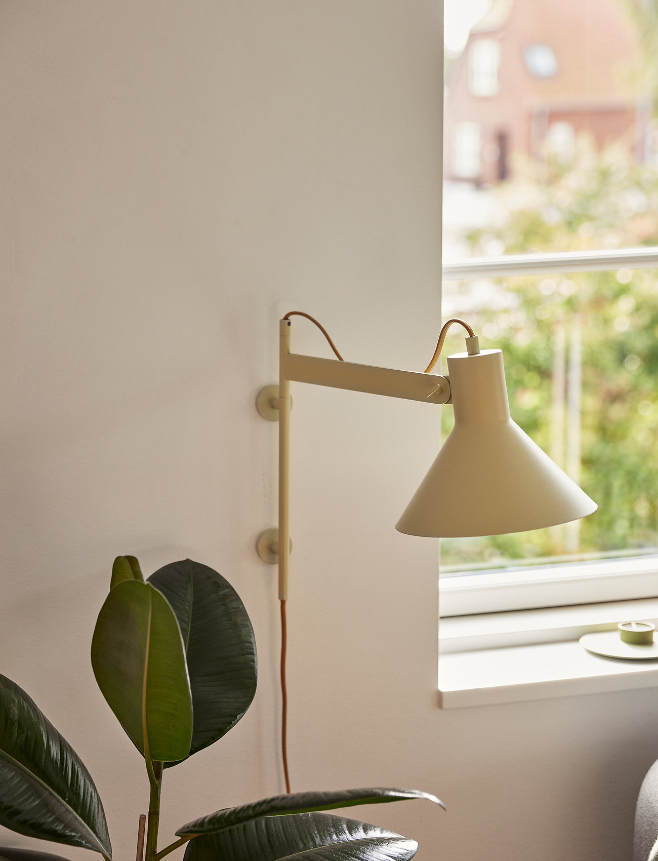 Hübsch - Studio Wall Lamp - seinalambid - green - 4