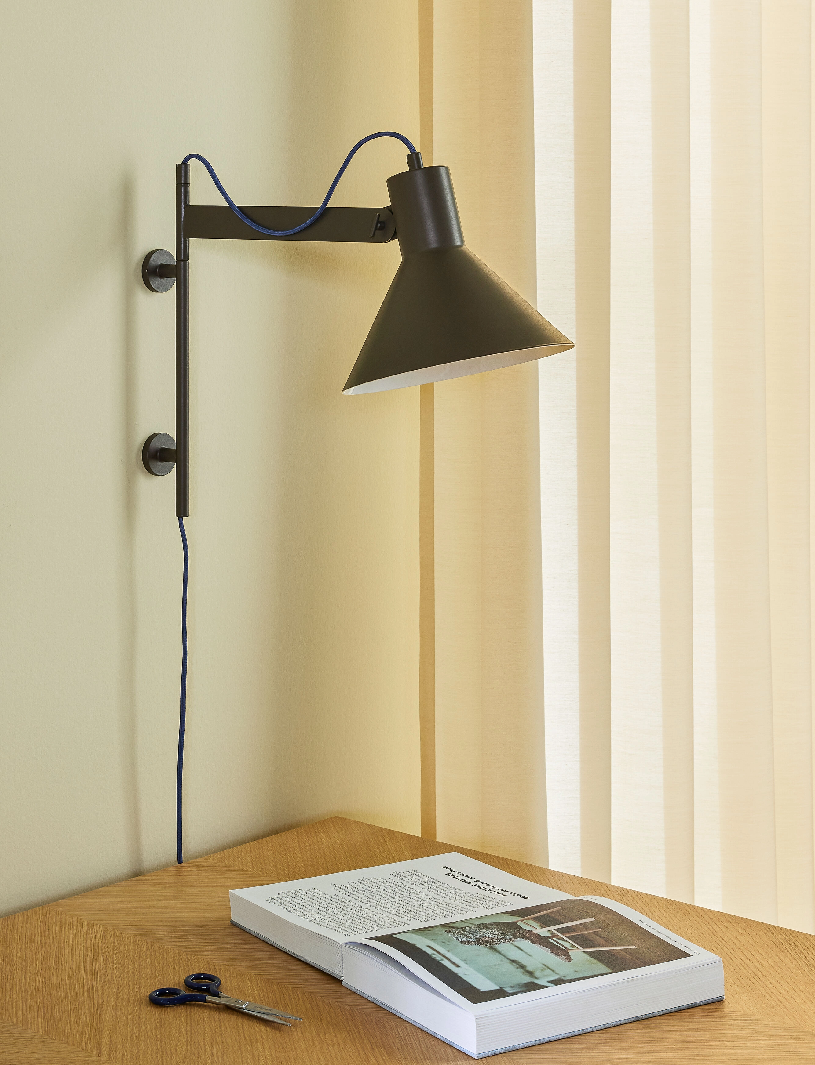 Hübsch Studio Væglampe, 20X37XH33 cm, Lamps, Braun - Wall Homeware