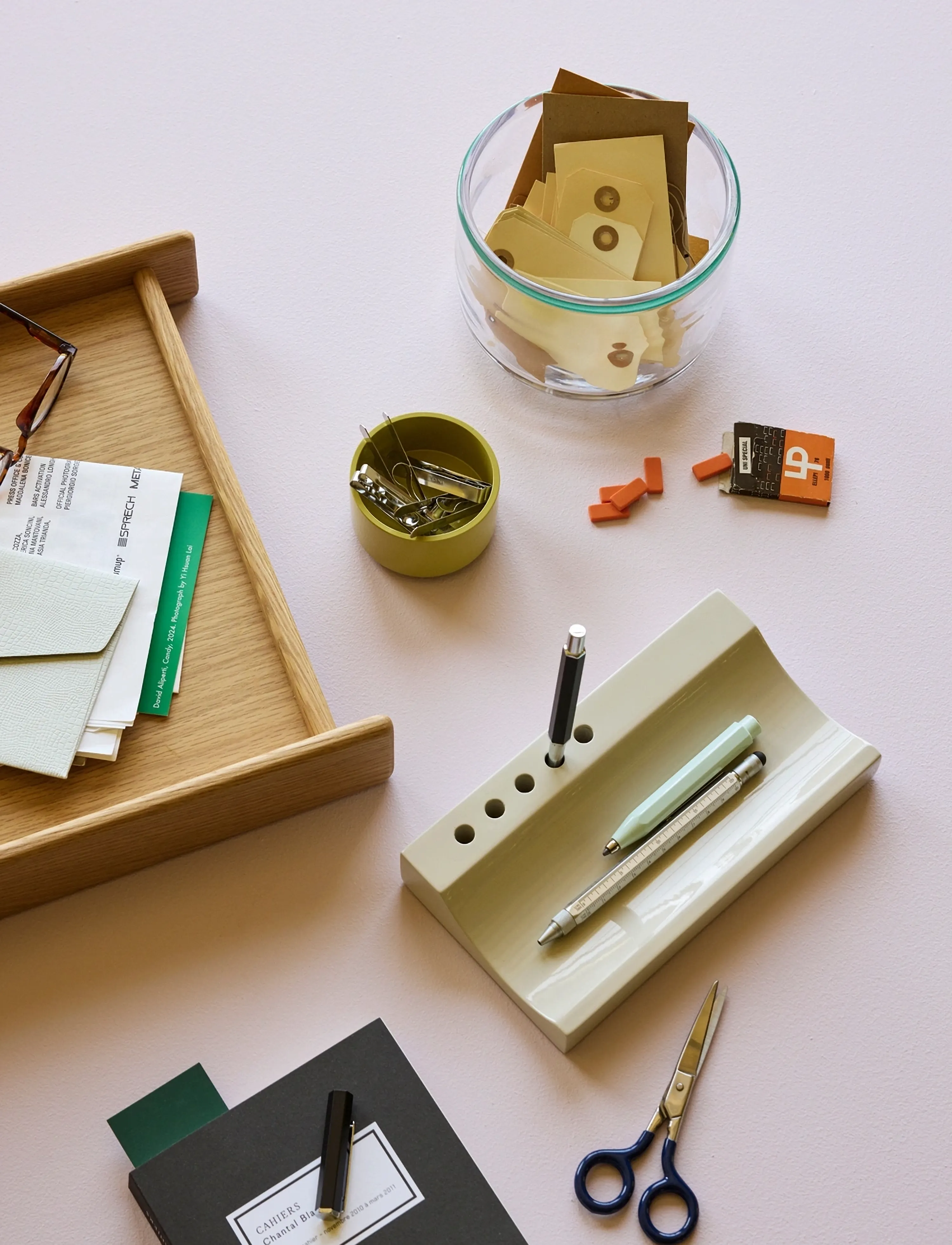 Hübsch Kanso Desk Organiser Light Grey, 22X12X5 cm, Office Storage, Grau - Organisers, Homeware