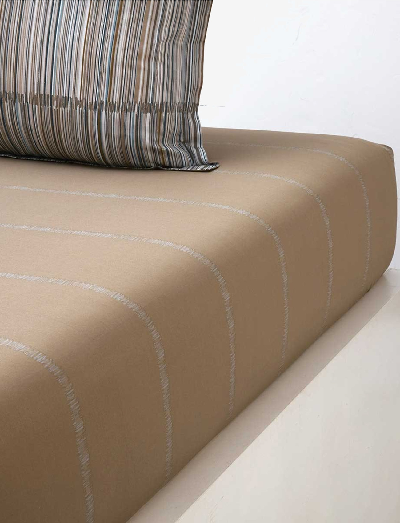 Boss Home - Straw Fitted Sheet - strekklaken - beige - 1
