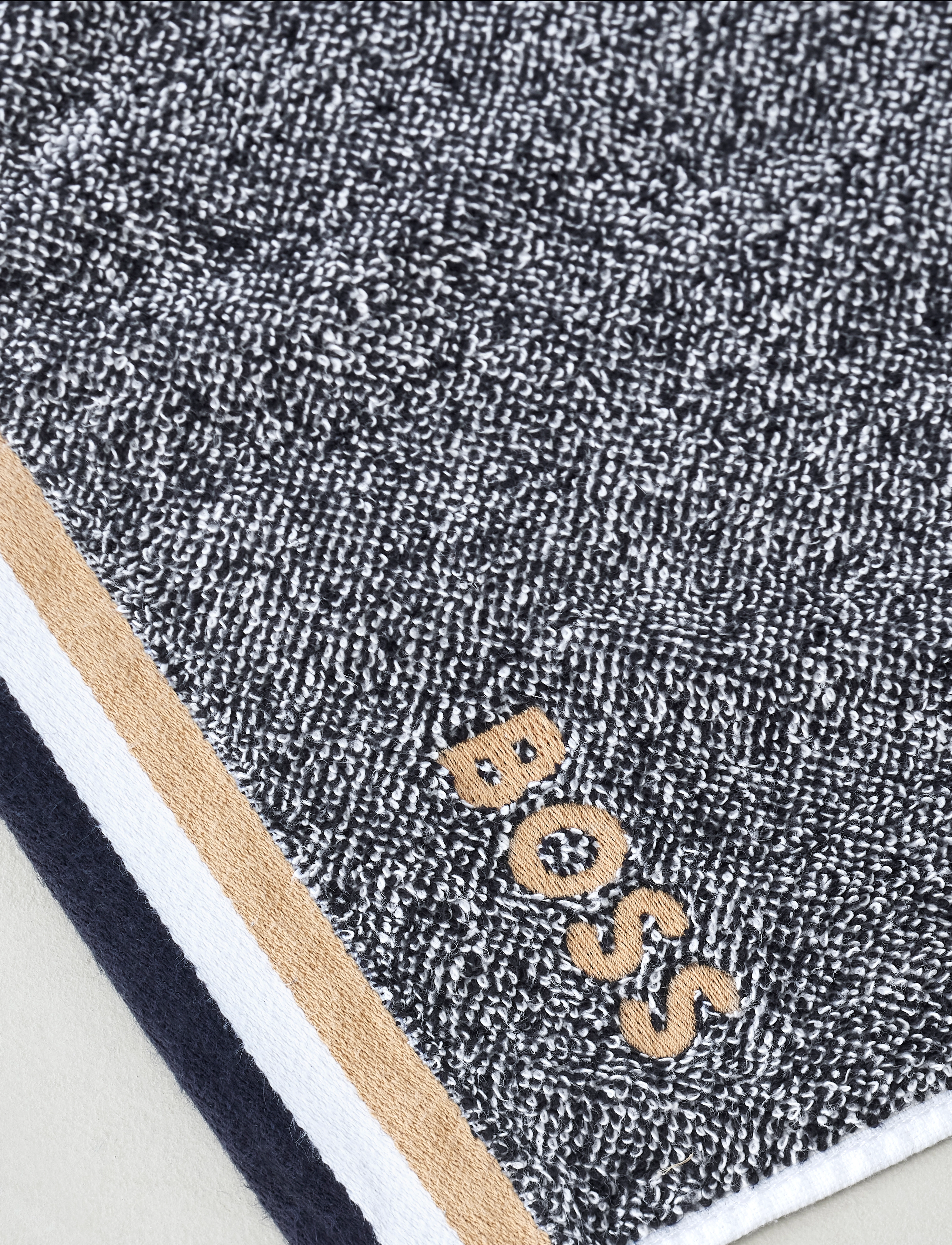 Boss Home - ICOSTRIP Bath mat - black - 2