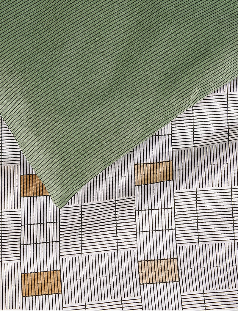 Boss Home - MANIFEST Duvet cover - tekikotid - multicolor - 3