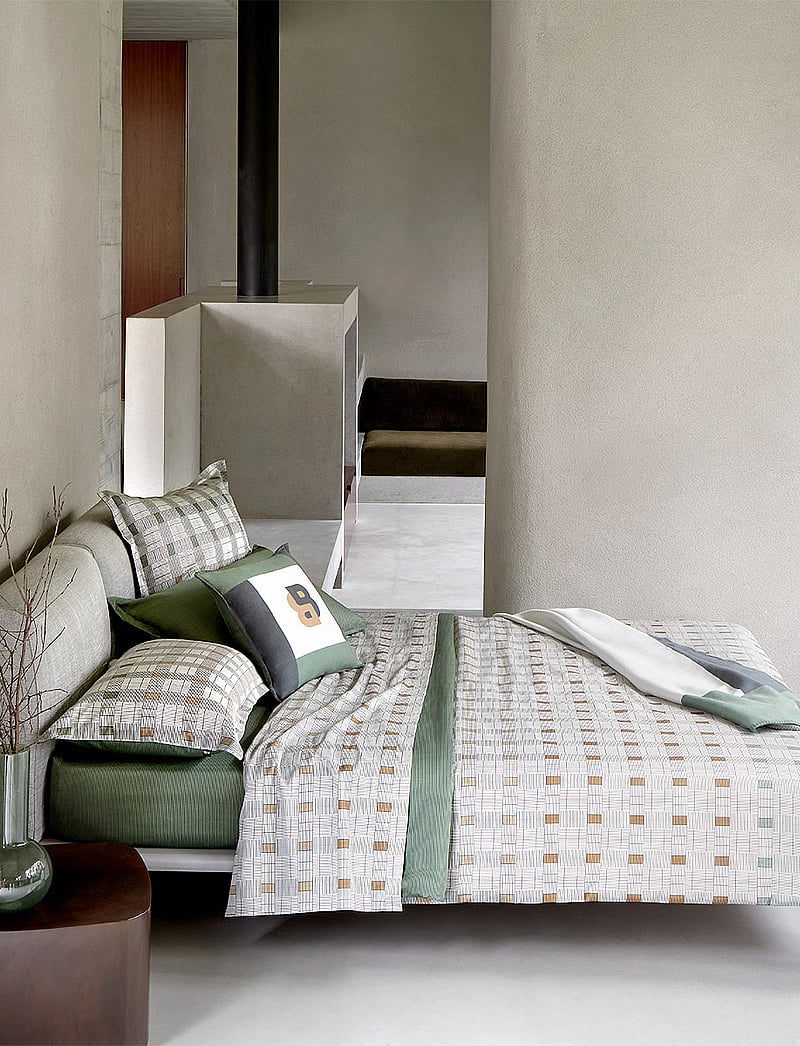 Boss Home - MANIFEST Duvet cover - tekikotid - multicolor - 5