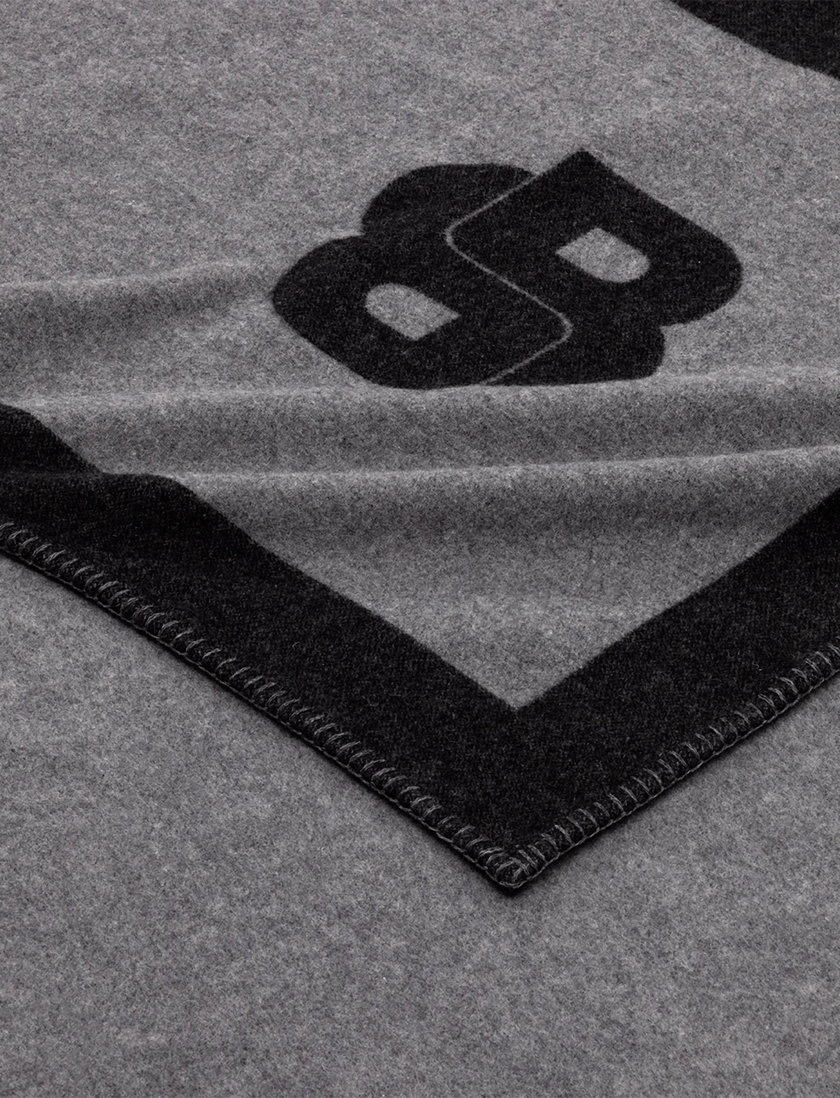 Boss Home - SIGNATUR Throw - filtar & plädar - graphit - 4