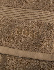 Boss Home - LOFT Bath towel - rankų ir vonios rankšluosčiai - camel - 2