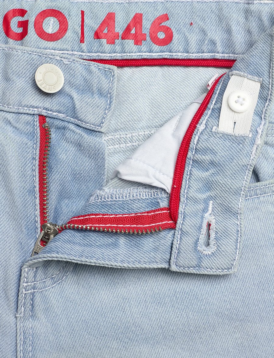 Hugo Kids - DENIM SHORTS - jeansshorts - bleach grows - 3