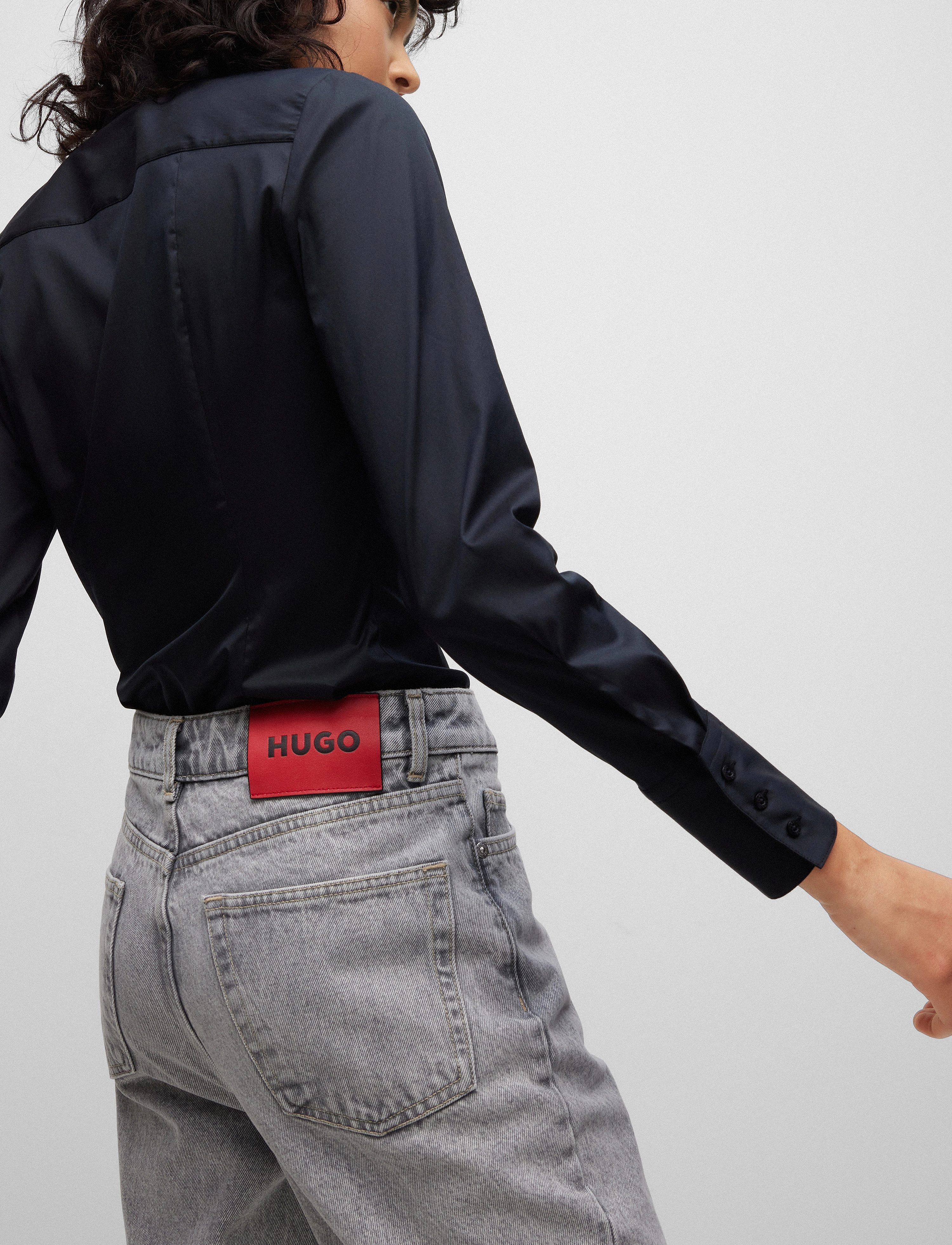 HUGO - The Fitted Shirt - langermede skjorter - black - 4