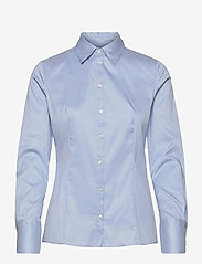 The Fitted Shirt - LIGHT/PASTEL BLUE
