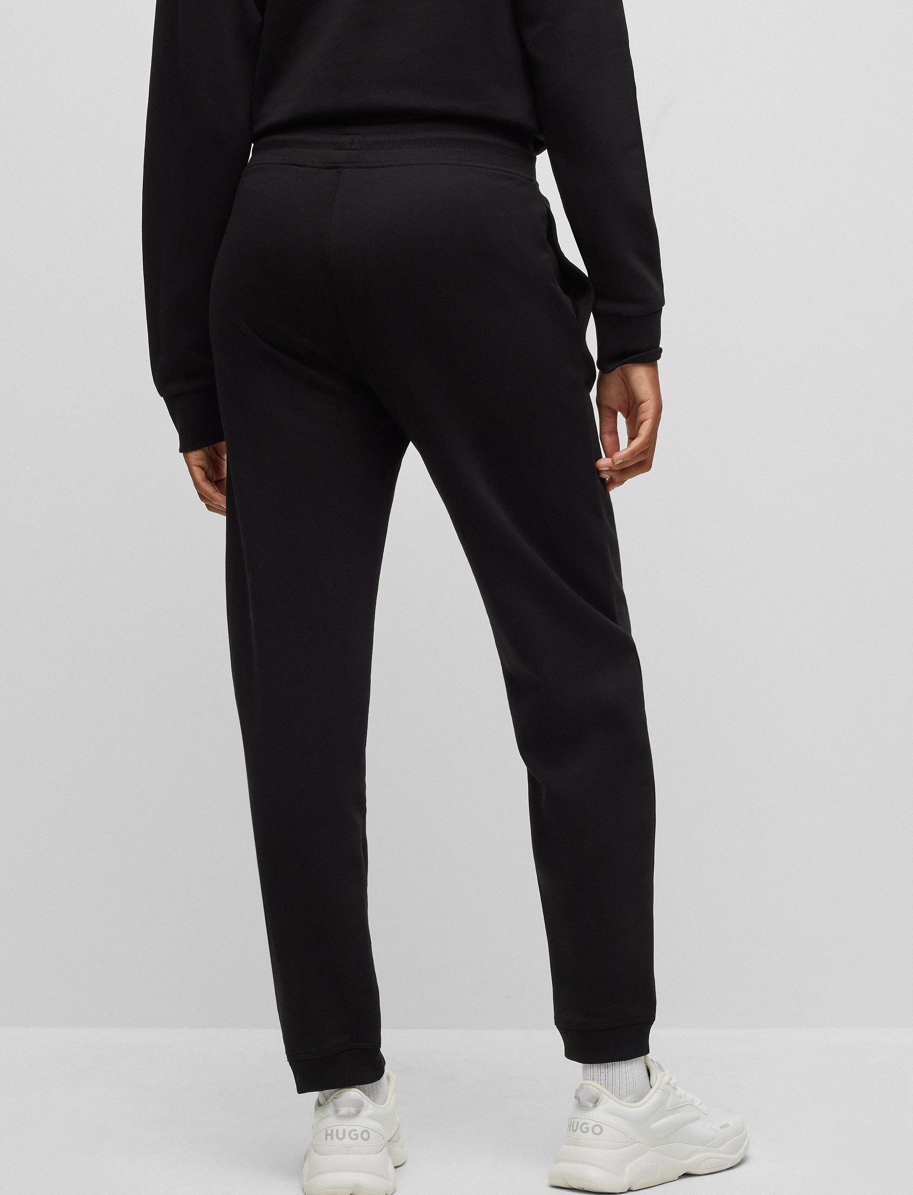 HUGO - Dachibi_redlabel - black - 5