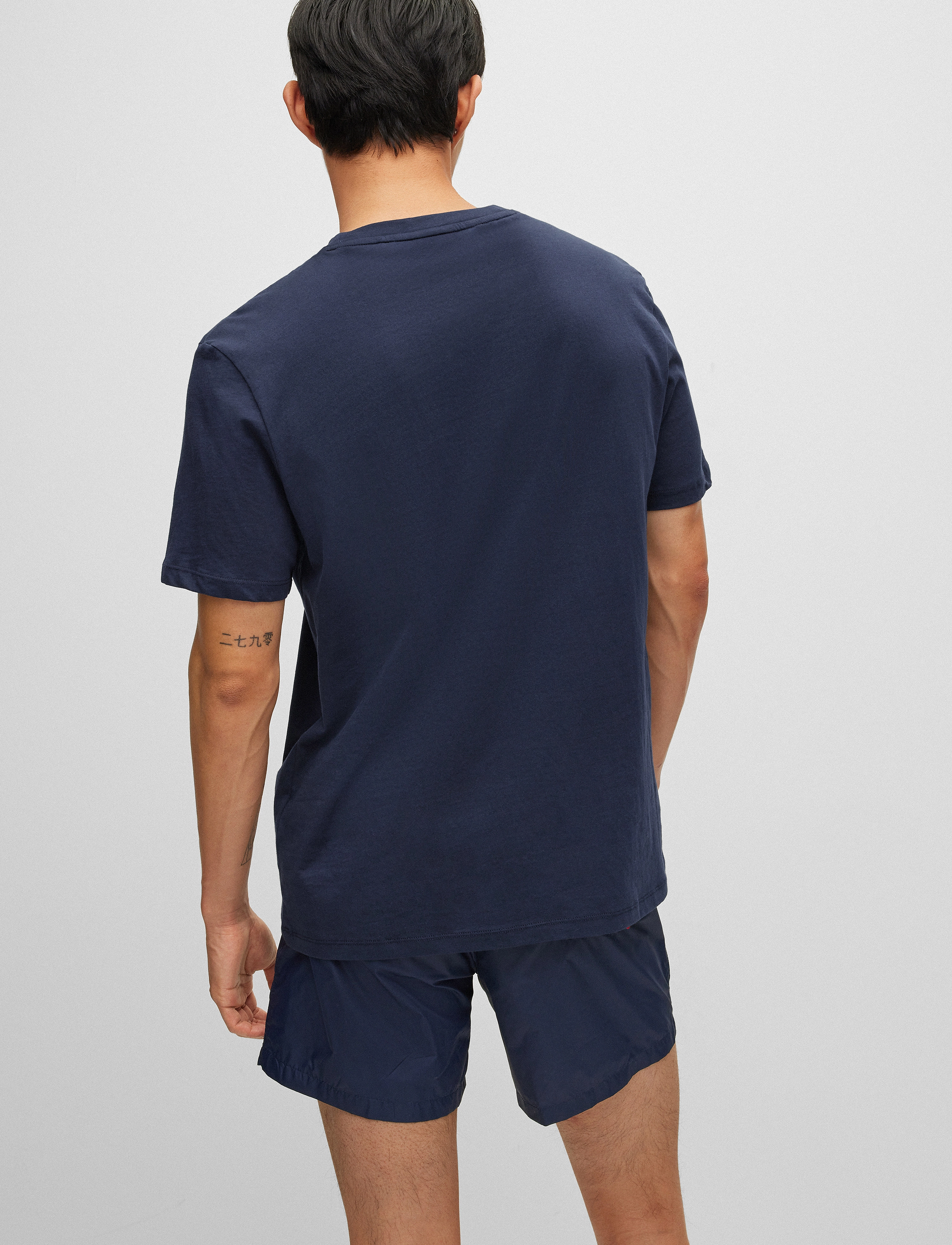 HUGO - Dero222 - kortærmede t-shirts - dark blue - 3