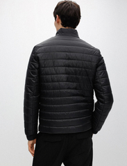 HUGO - Benti2221 - padded jackets - black - 6