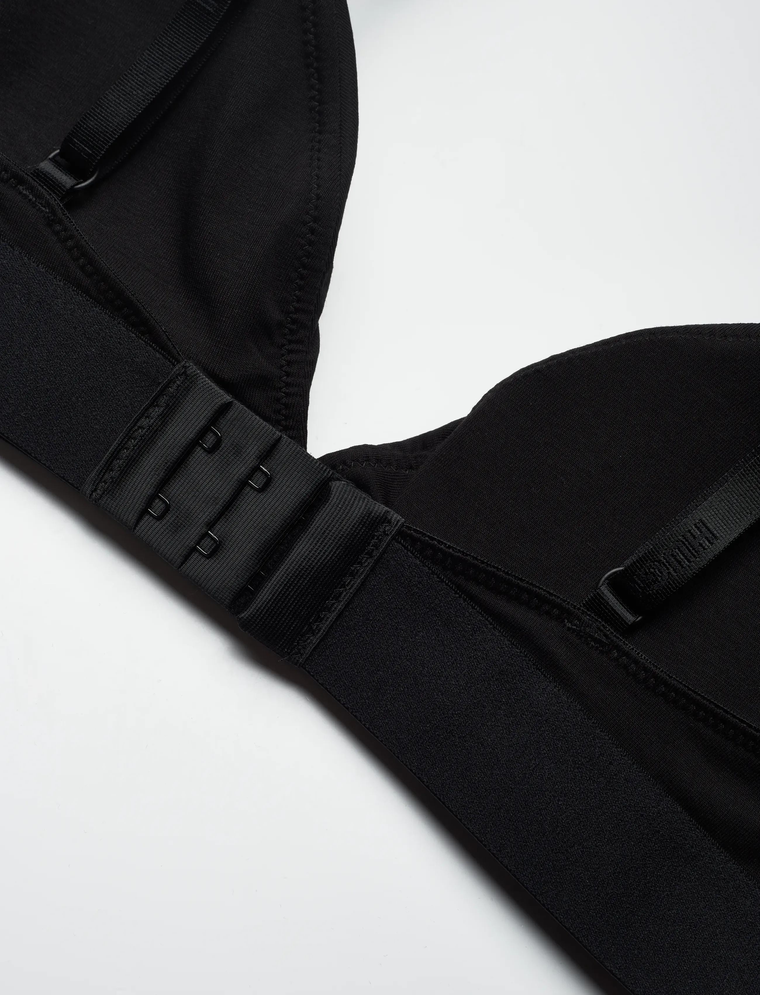 HUGO - TRIANGLE RED LABEL - rinnahoidja - black - 3