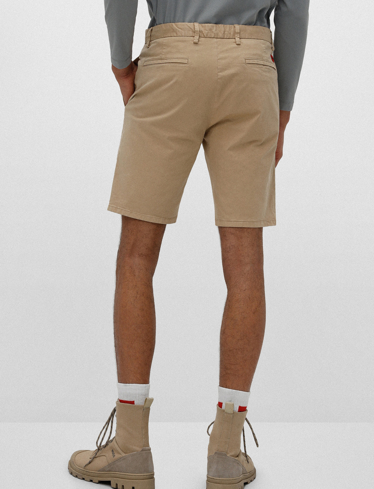 HUGO - David222SD - chino lühikesed püksid - medium beige - 4
