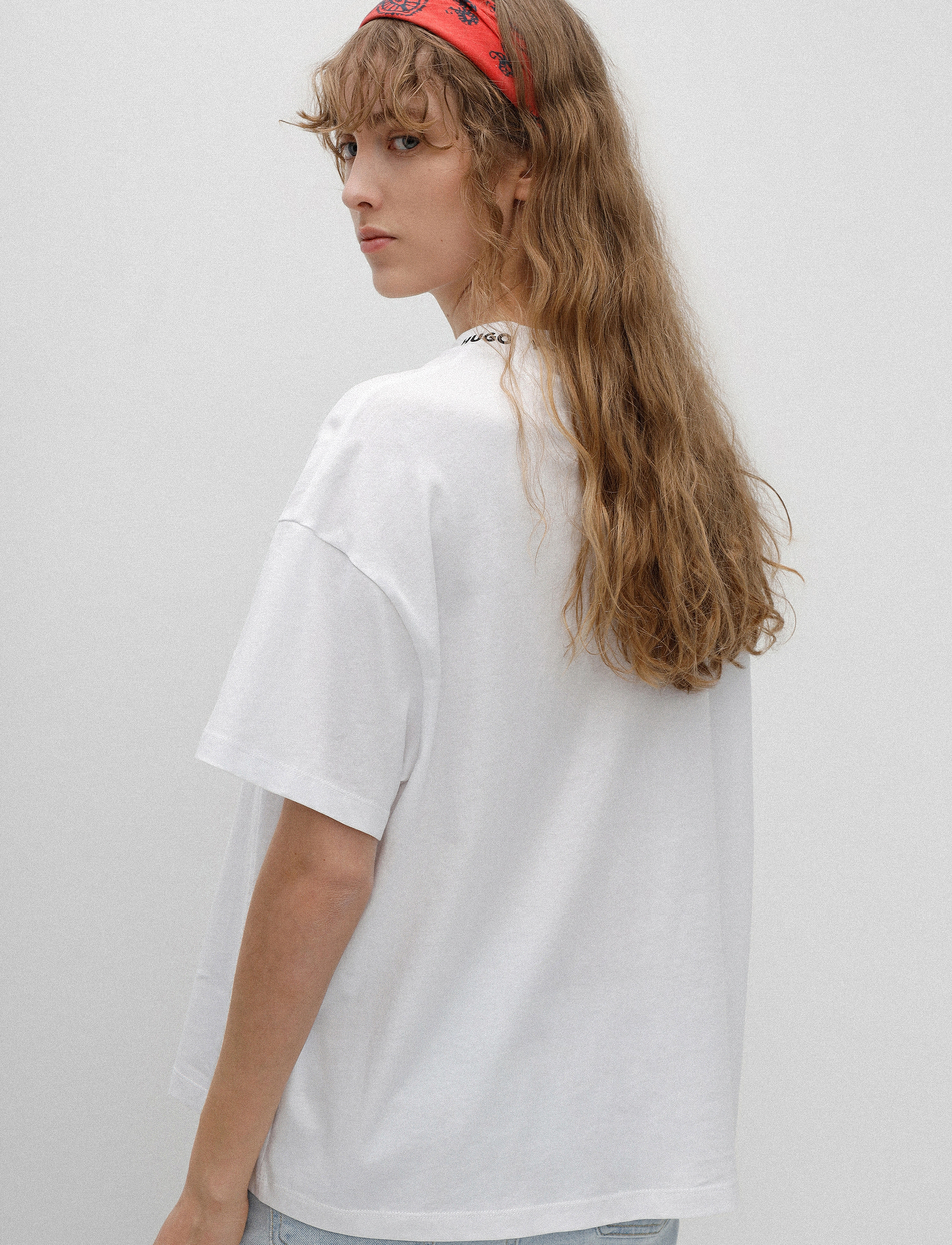 HUGO - Dorene_1 - white - 4