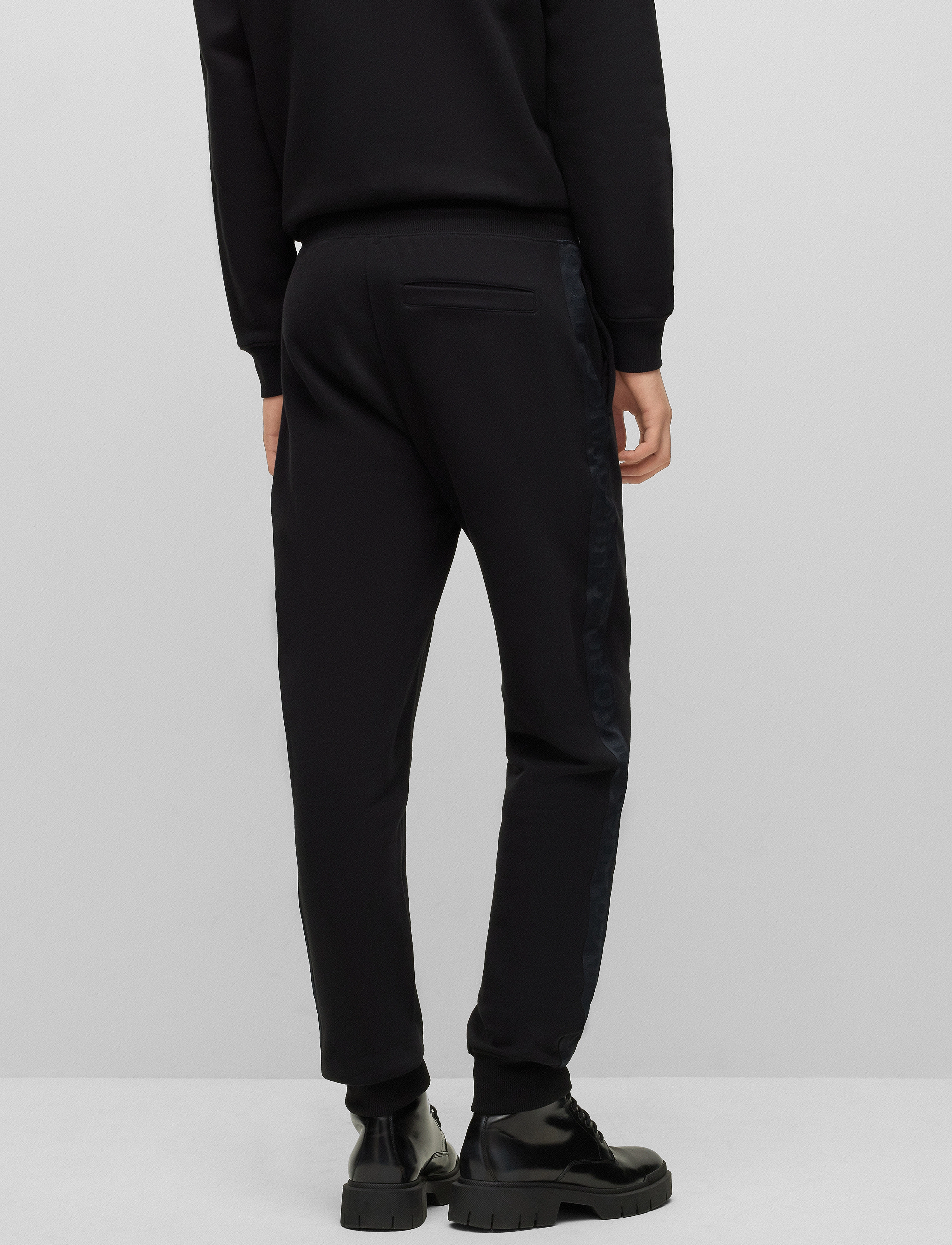 HUGO - Dumquat - black - 3