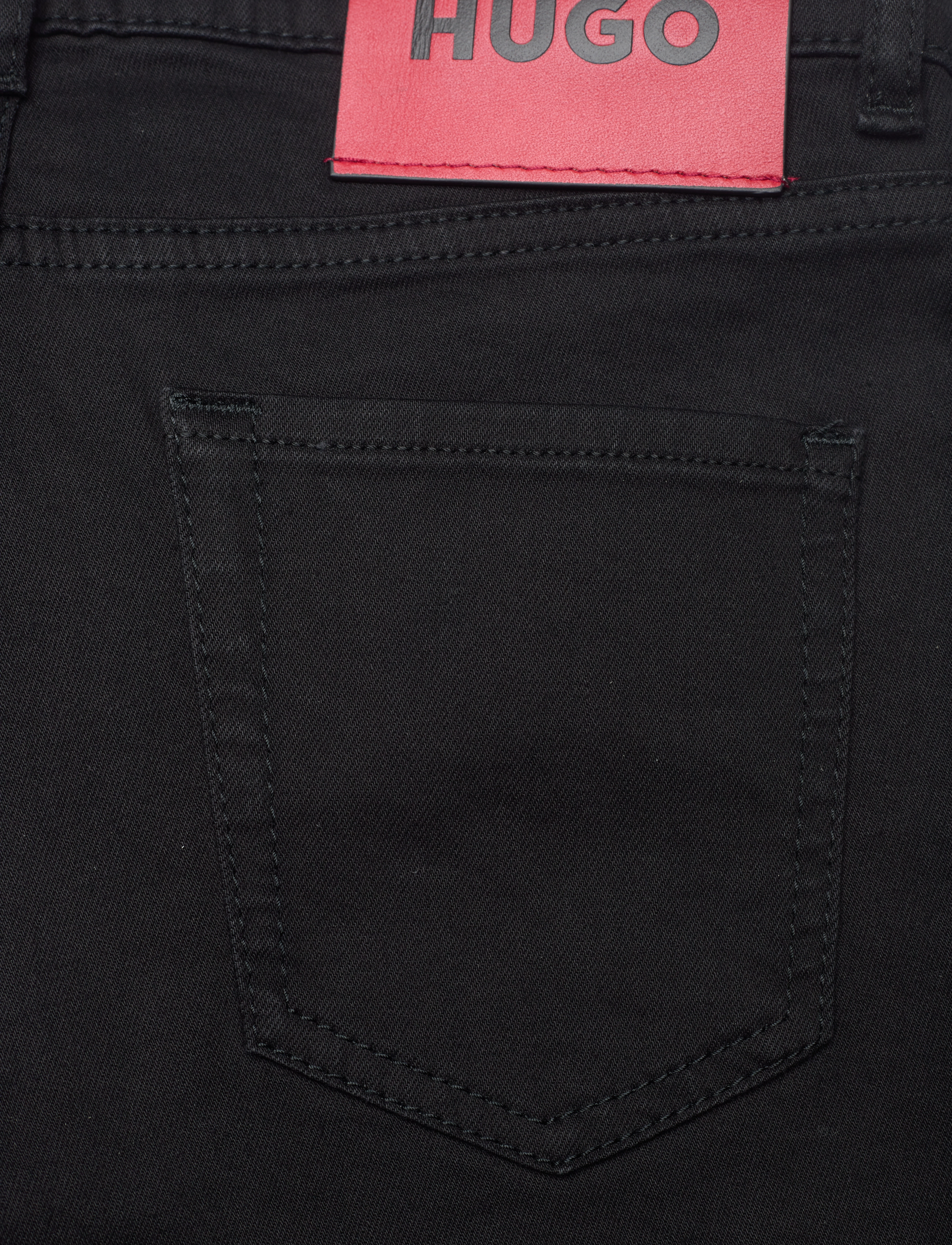 HUGO - 932 - liibuvad teksad - black - 4