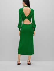 HUGO - Slopenny - sukienki dopasowane - medium green - 4