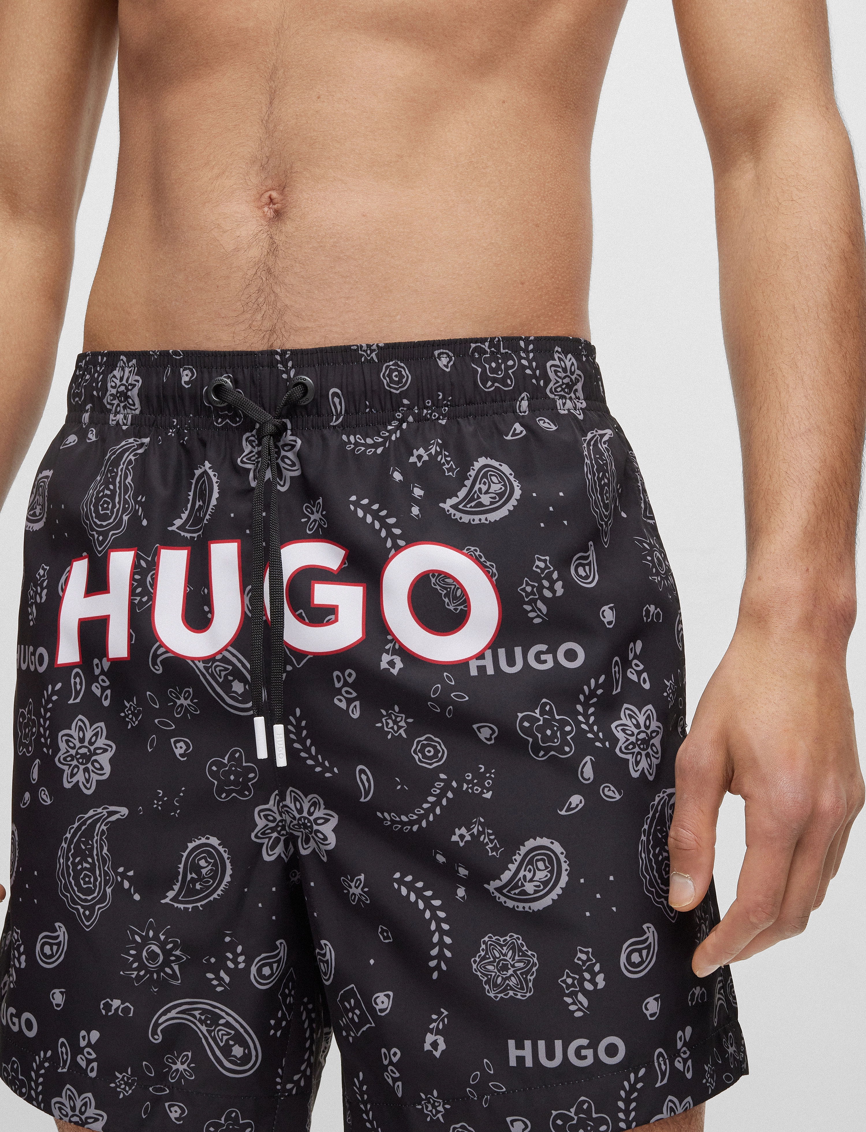 HUGO - COSMOS - black - 1
