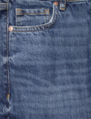 HUGO - 933 - straight jeans - medium blue - 2
