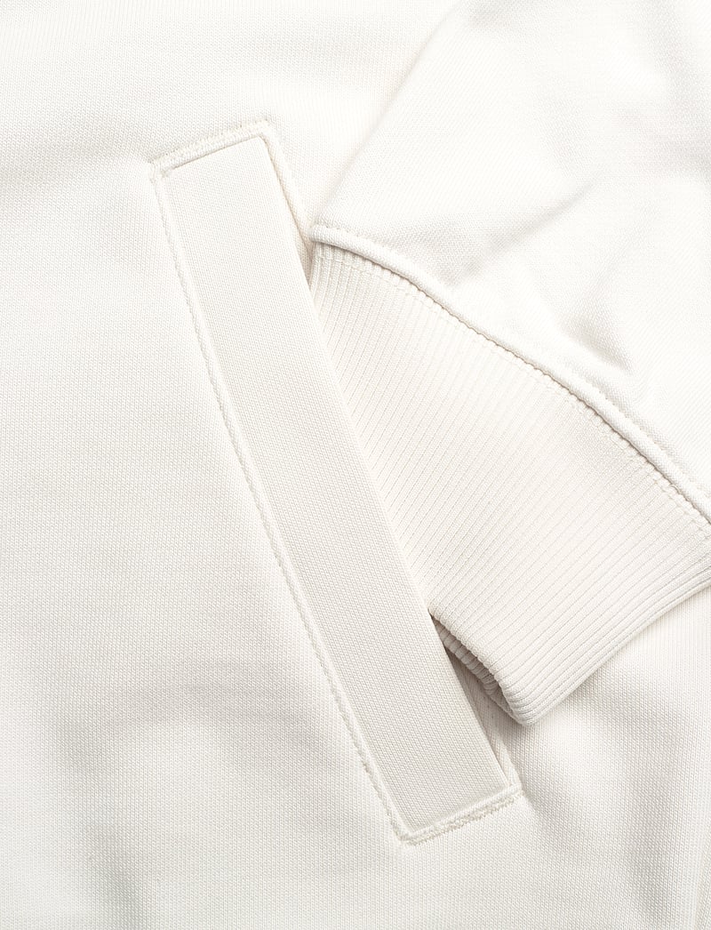 HUGO - Drochomber - open white - 3