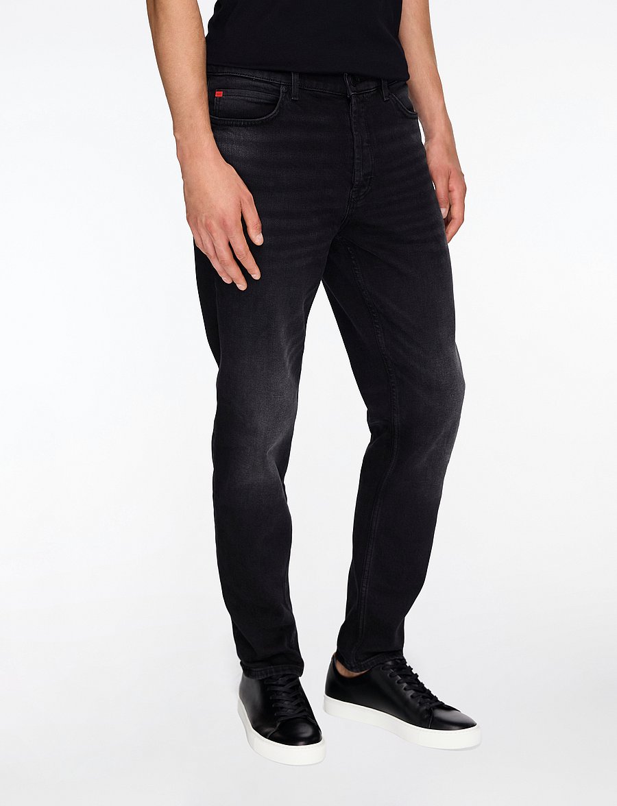 HUGO - HUGO 634 - tapered jeans - black - 0