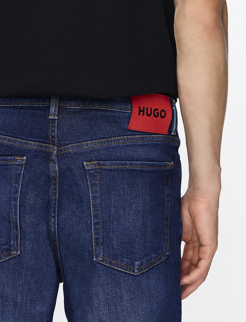 HUGO - HUGO 634 - tapered jeans - dark blue - 5