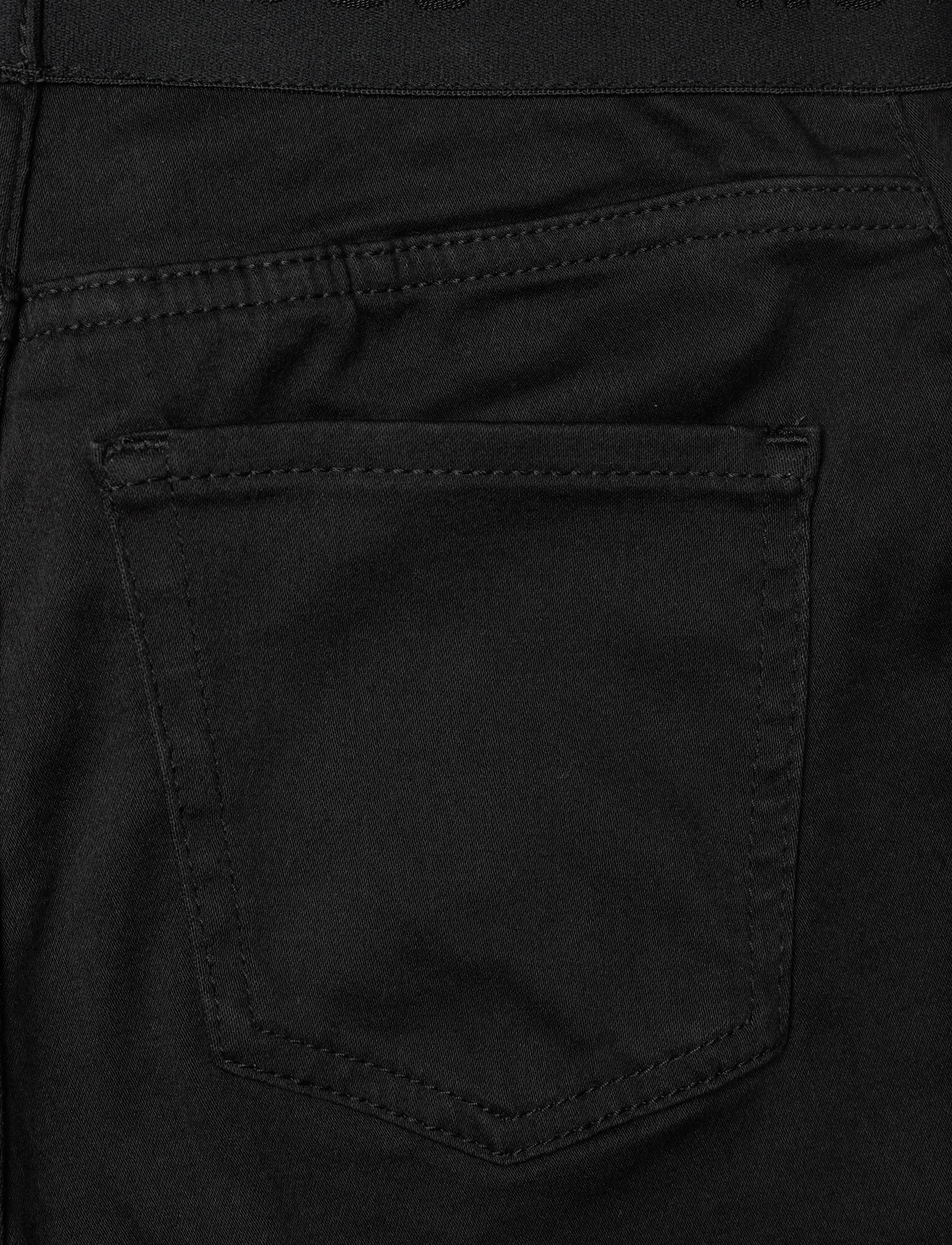 HUGO - 931 - black - 3