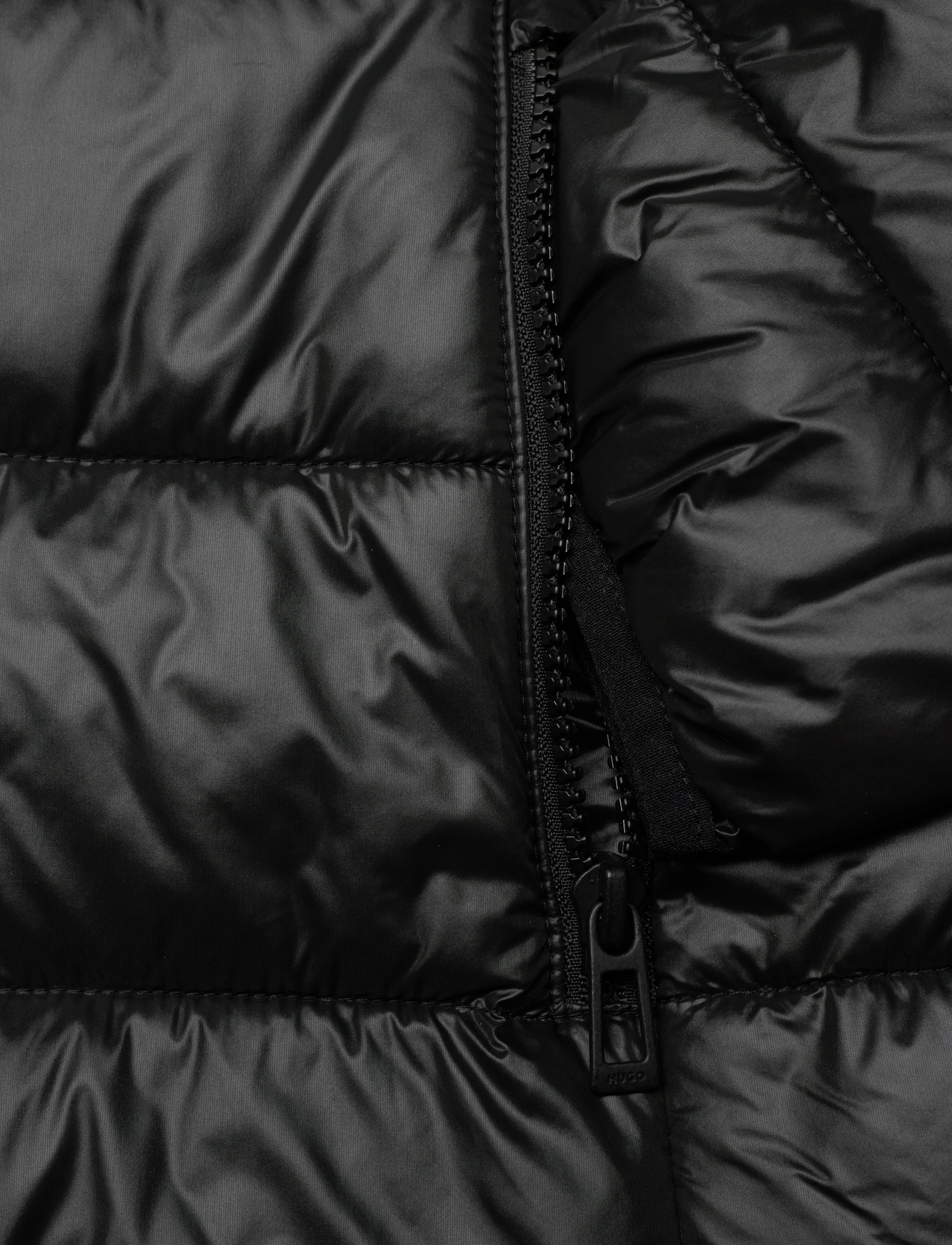 HUGO - Famalia-2 - black - 3