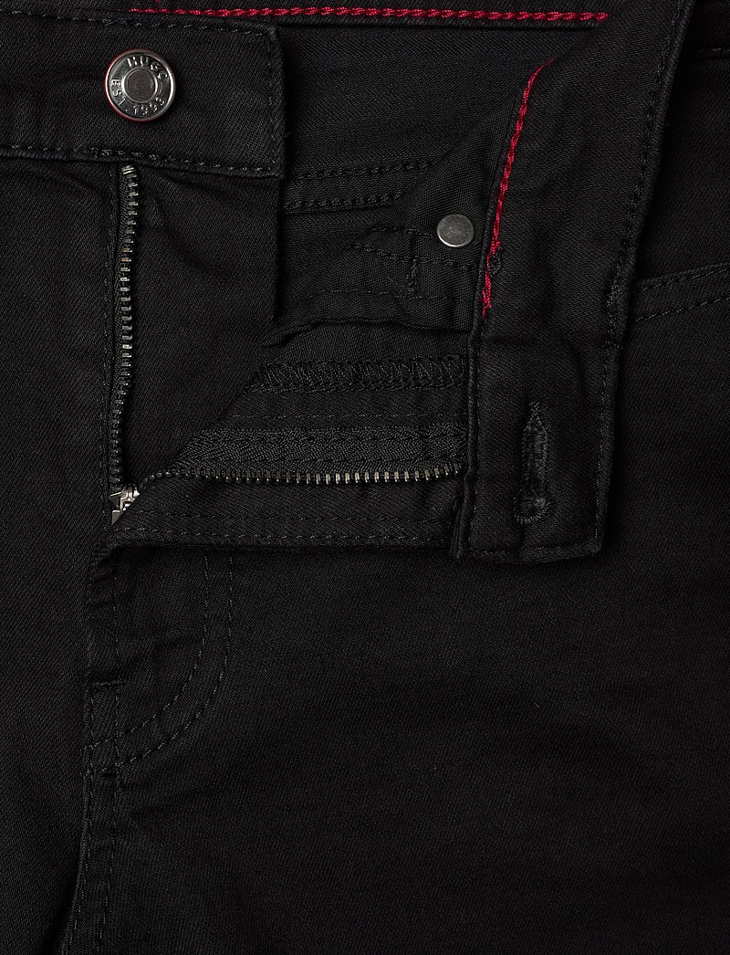 HUGO - 932 - slim jeans - black - 3