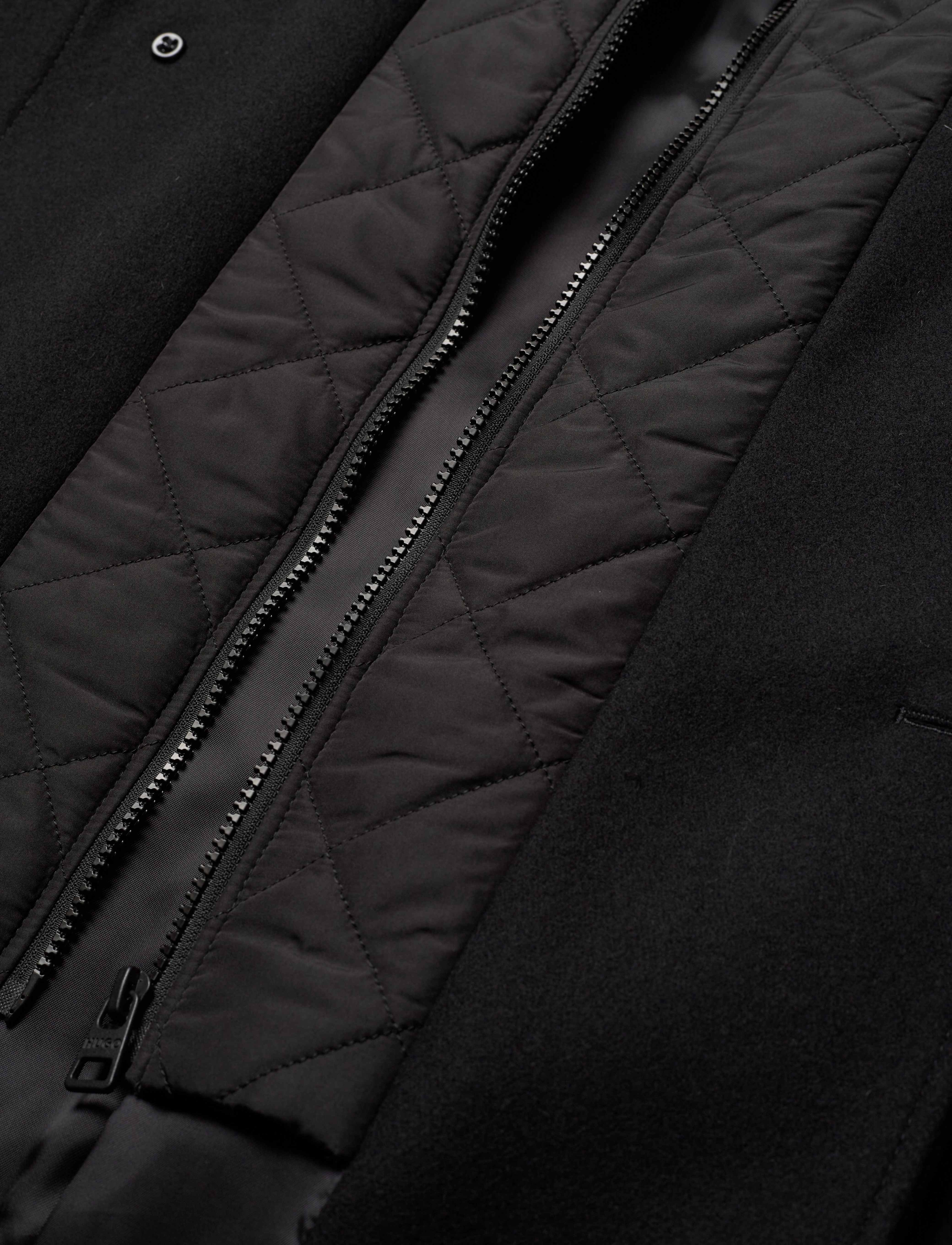 HUGO - Milogan2441 - black - 3