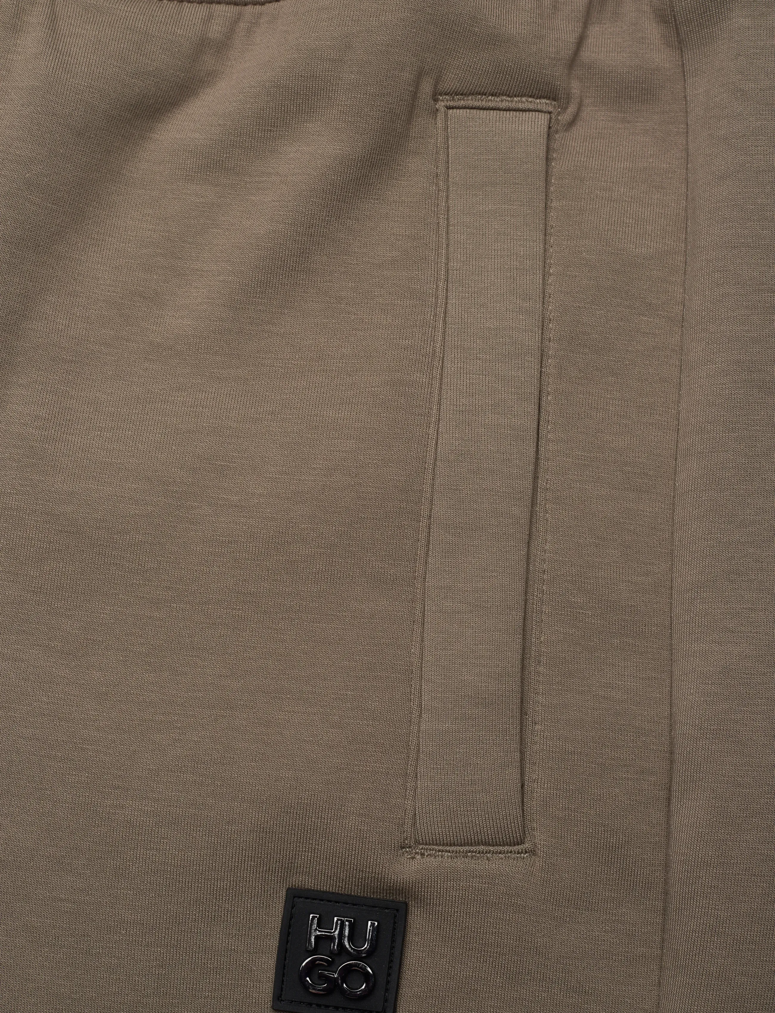 HUGO - Dimacs - medium brown - 2