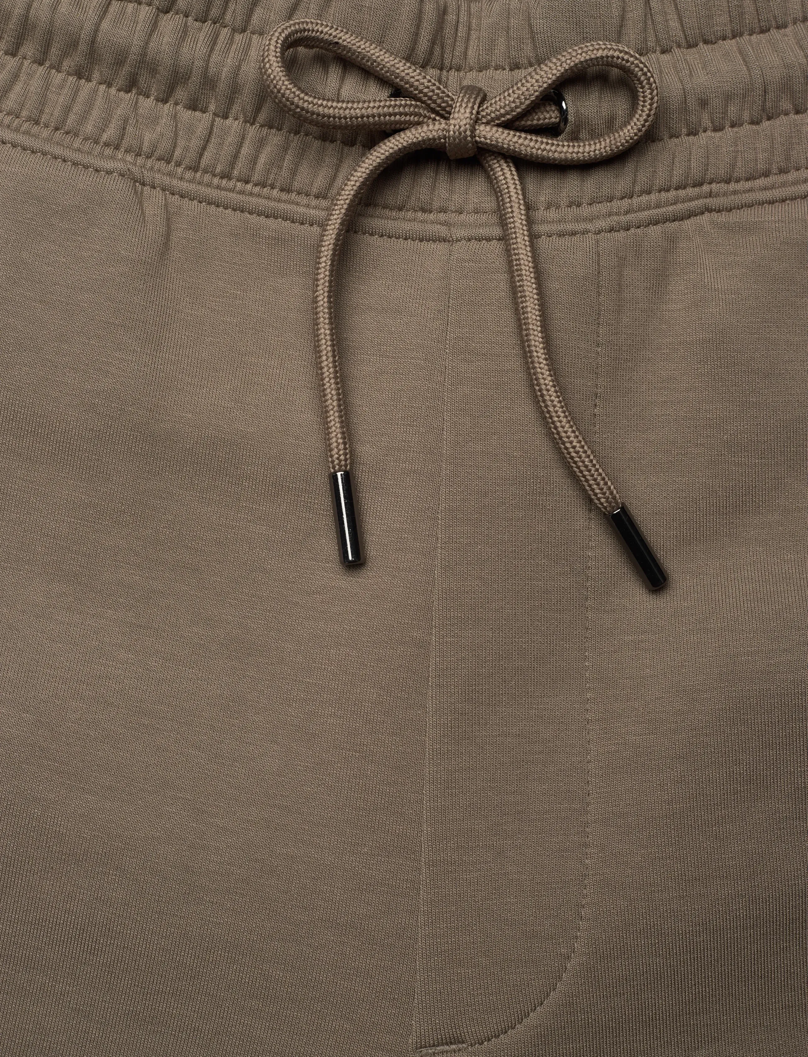 HUGO - Dimacs - medium brown - 3