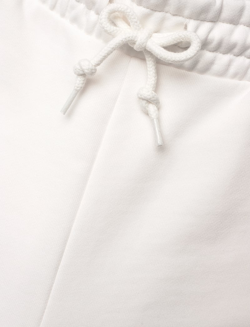 HUGO - Dacusi - natural - 3