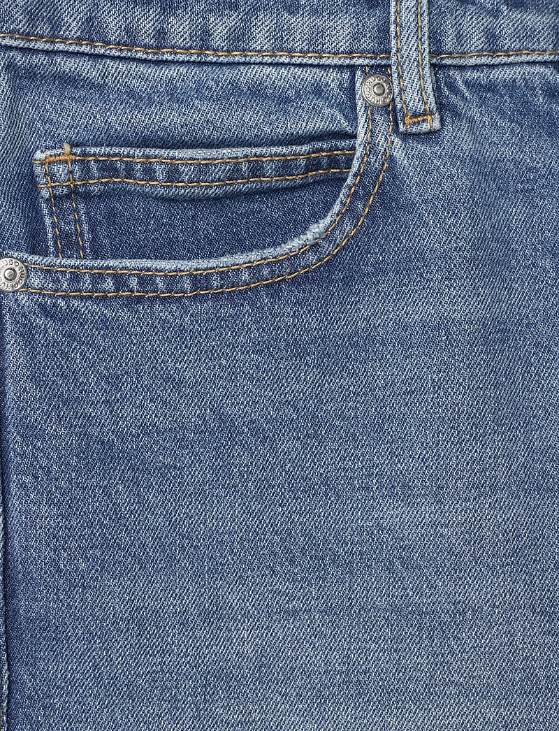 HUGO - 938 - straight jeans - medium blue - 2