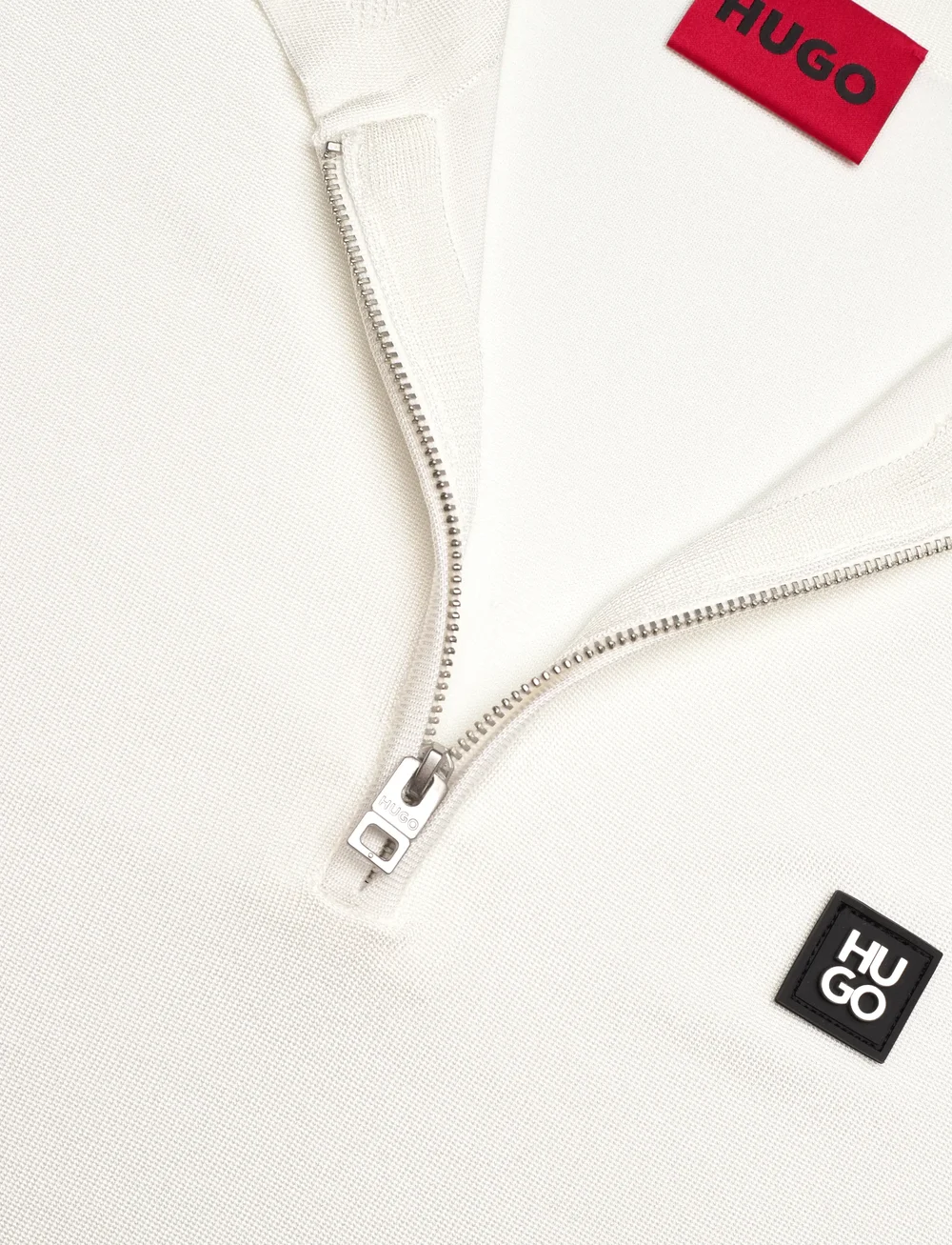 HUGO - Sayfong-4 - stickade pikéer - natural - 2