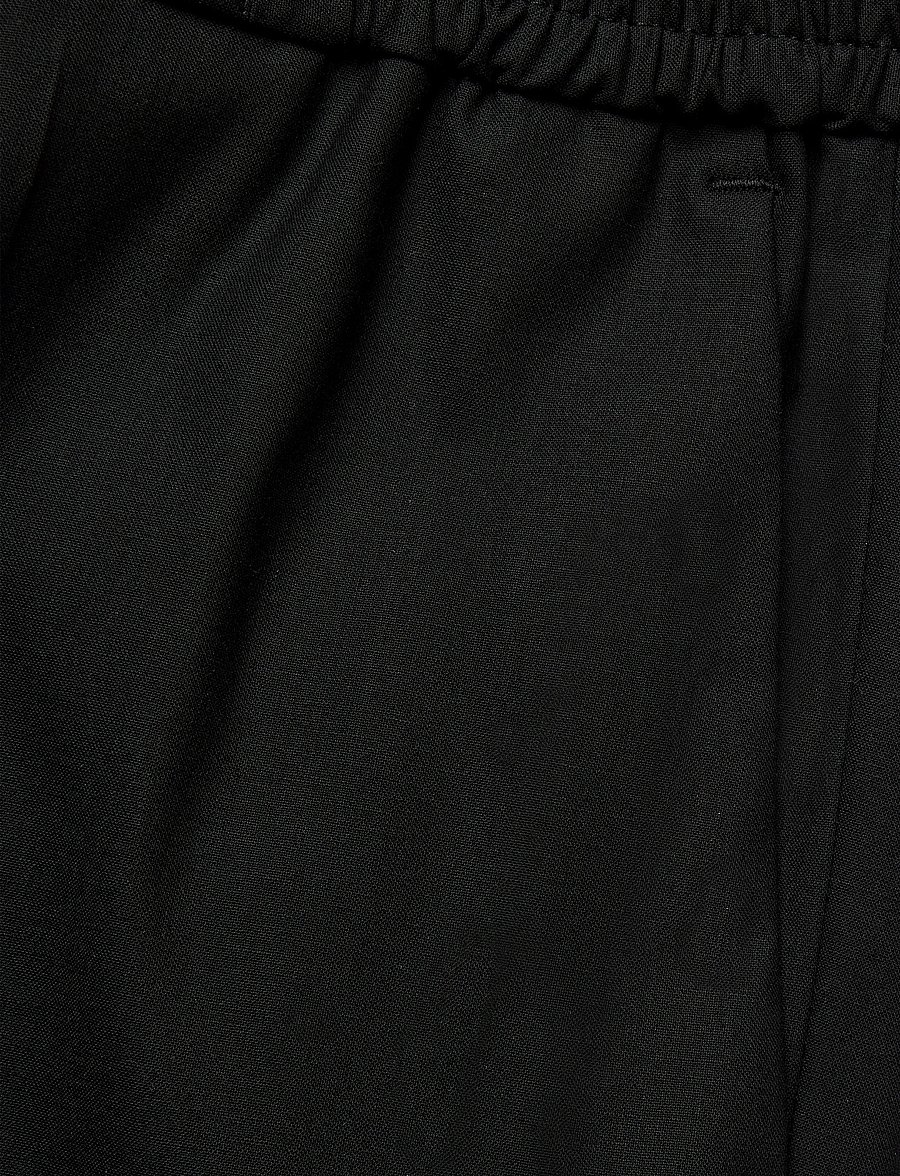 HUGO - Gos233F1X - habitbukser - black - 4