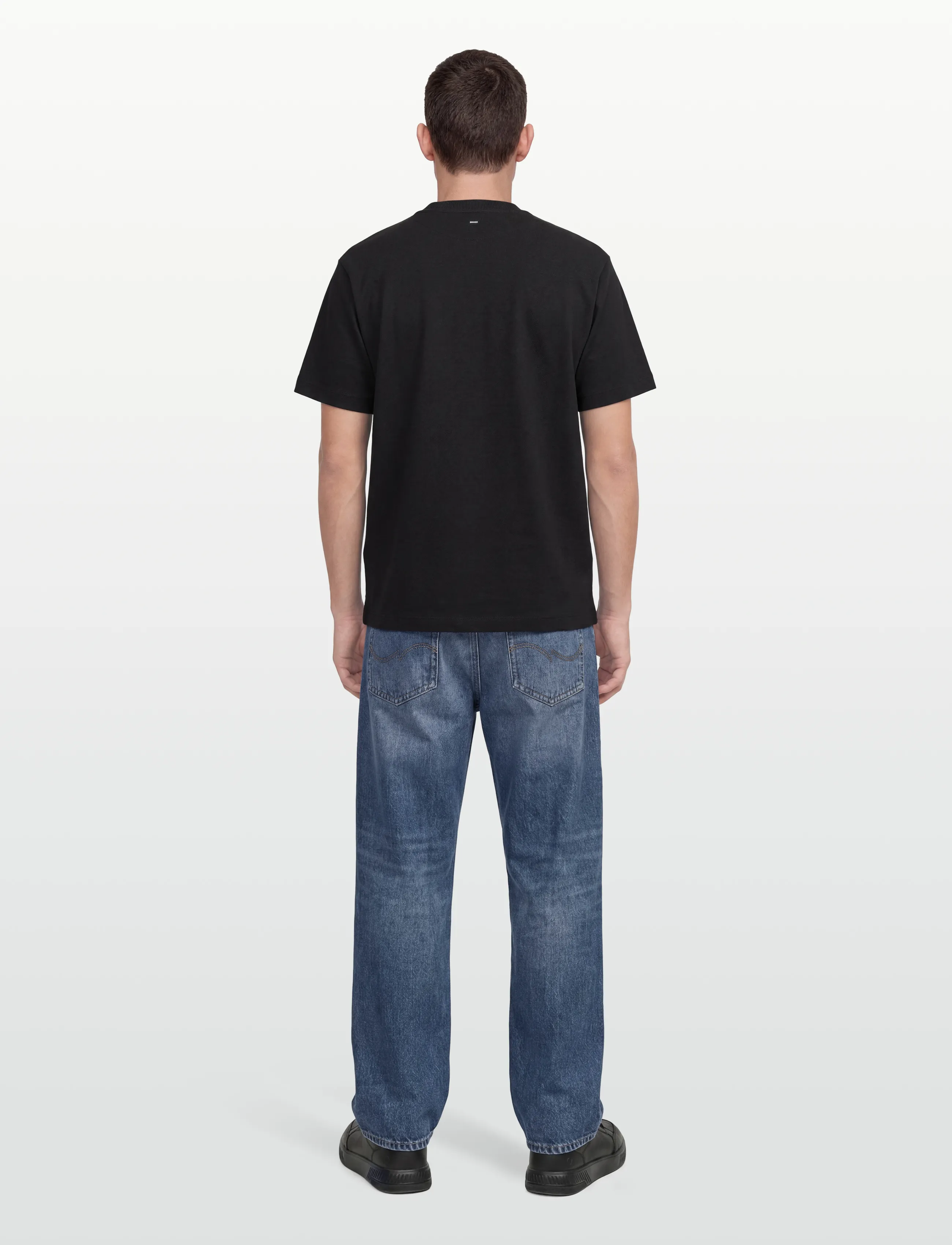 HUGO - Dilanso - short-sleeved t-shirts - black - 4