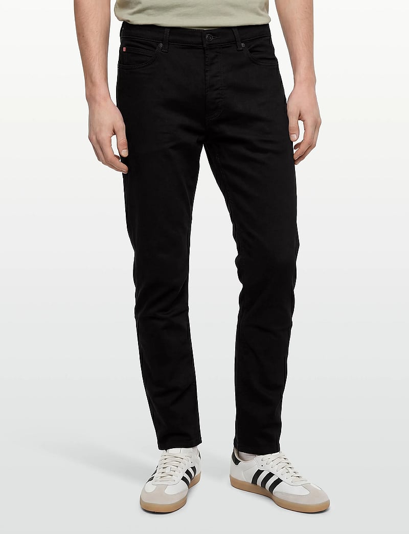 HUGO - HUGO 634 - tapered jeans - black - 3