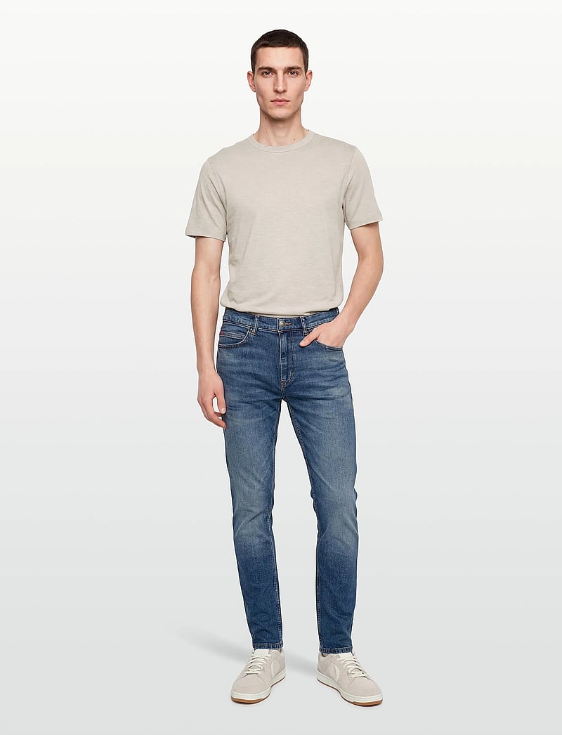 HUGO - HUGO 708 - slim fit jeans - medium blue - 0