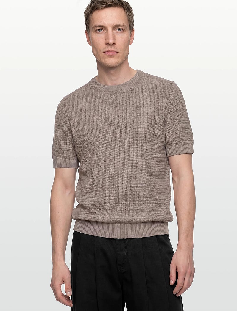 HUGO - Saffon - rundhals - light/pastel brown - 3