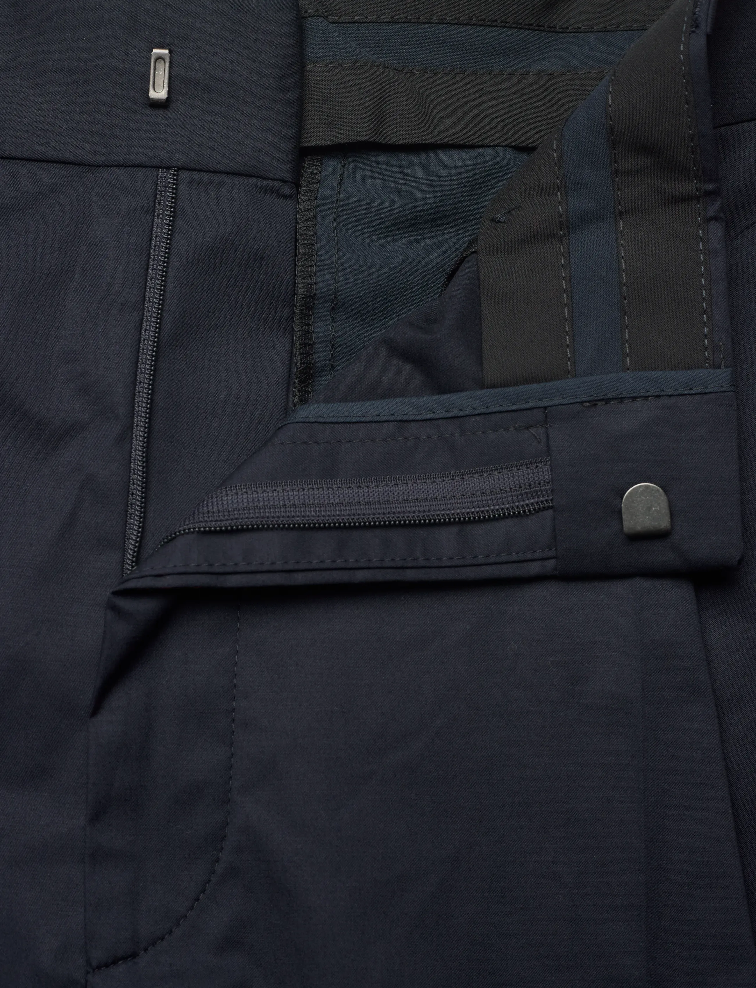 HUGO - Fery261X - lühikesed vabaajapüksid - dark blue - 3