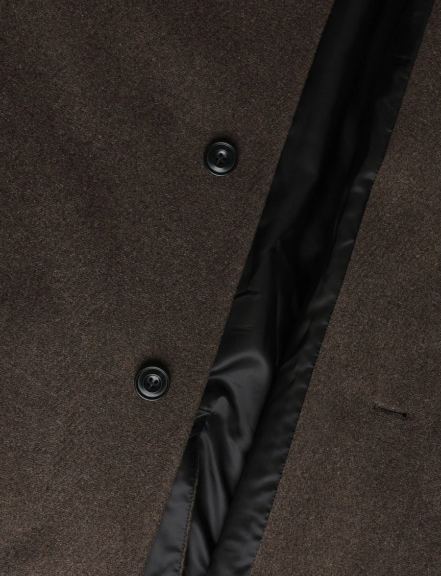 HUGO - Mintrax2641 - ullrockar - brown overflow - 4