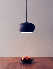 humble LIVING - Apple large pendant - lampes suspendues - matt black - 2