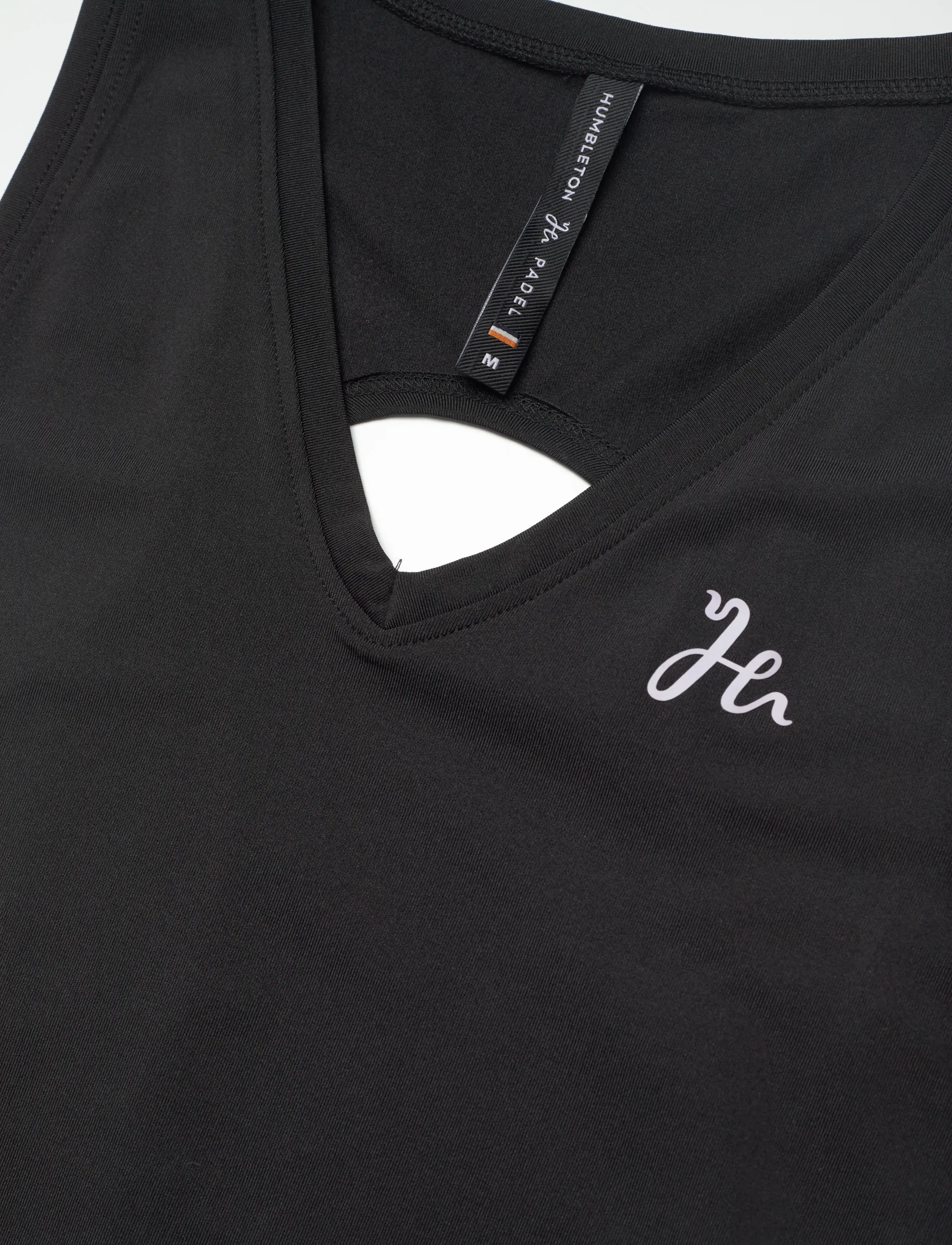 Humbleton - Livia V-neck Top - tank tops - black - 4