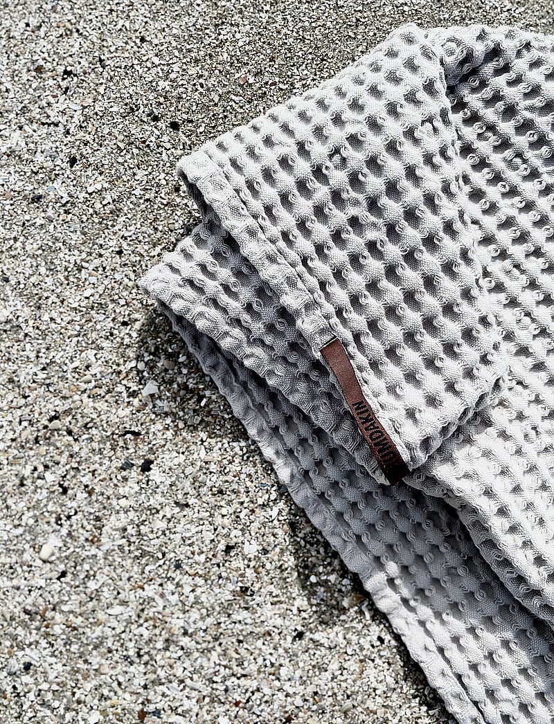 Humdakin - Waffle Bath Towel - badetücher - light stone - 2