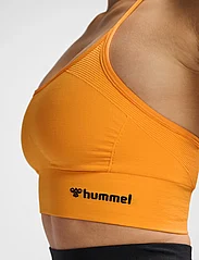 Hummel - hmlTIFFY SEAMLESS SPORTS TOP - alhaisimmat hinnat - blazing orange - 5