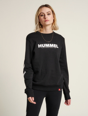 Hummel - hmlLEGACY SWEATSHIRT - zemākās cenas - black - 3