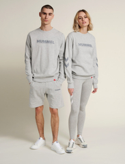 Hummel - hmlLEGACY SWEATSHIRT - laveste priser - grey melange - 4