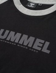 Hummel - hmlLEGACY BLOCKED T-SHIRT - najniższe ceny - black - 2