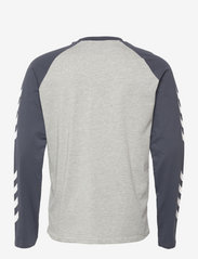 Hummel - hmlLEGACY BLOCKED T-SHIRT L/S - lowest prices - blue nights - 1
